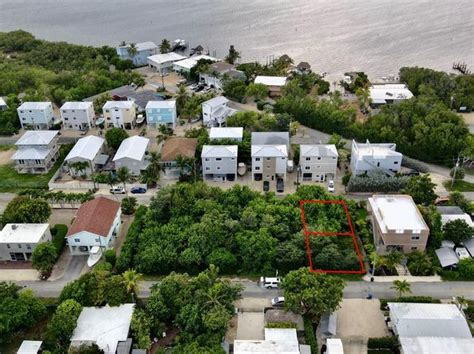 1,250,000 5 beds 3 baths sq ft 6,600 sq ft (lot) Undisclosed Address, Key Largo, FL 33037 (305) 853-5982 Key Largo, FL Home for Sale Calling all adventure seekers and. . Zillow key largo